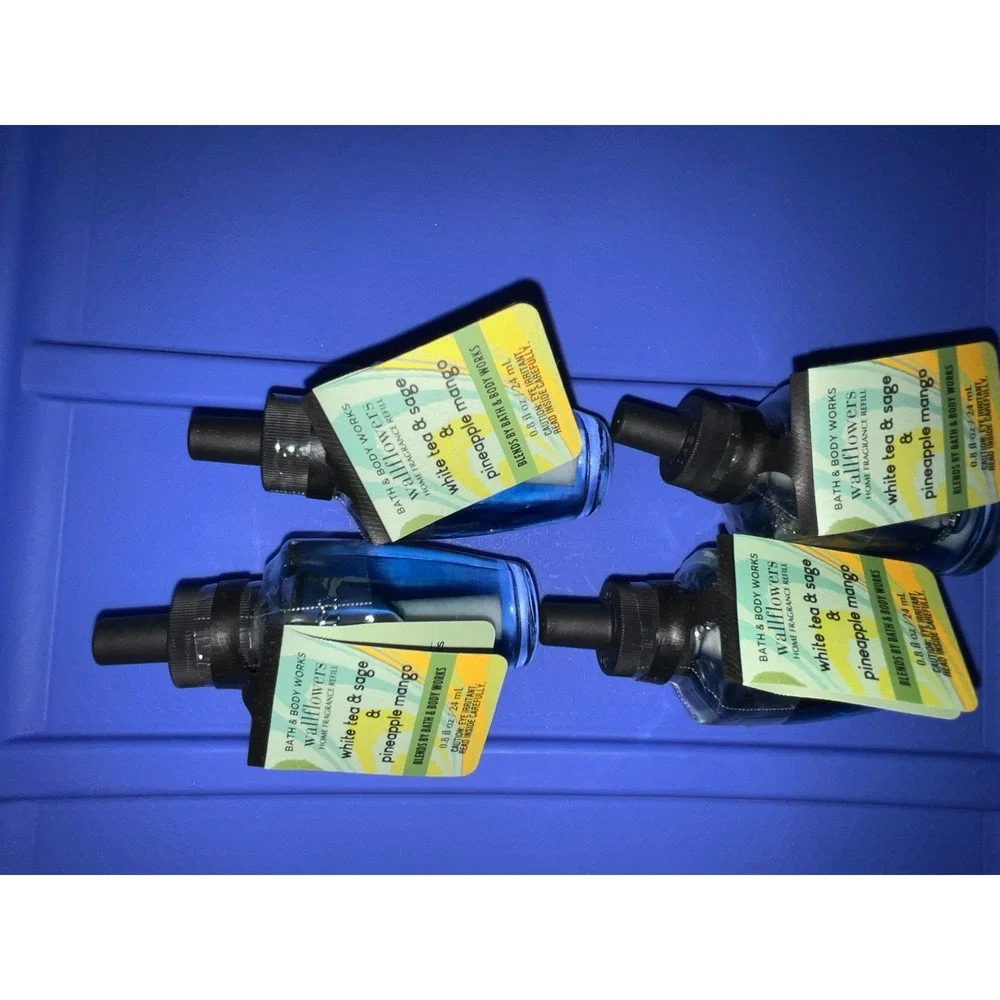 Bath and Body Works Wallflowers Refill 4 Pack White Tea Sage Pineapple Mango